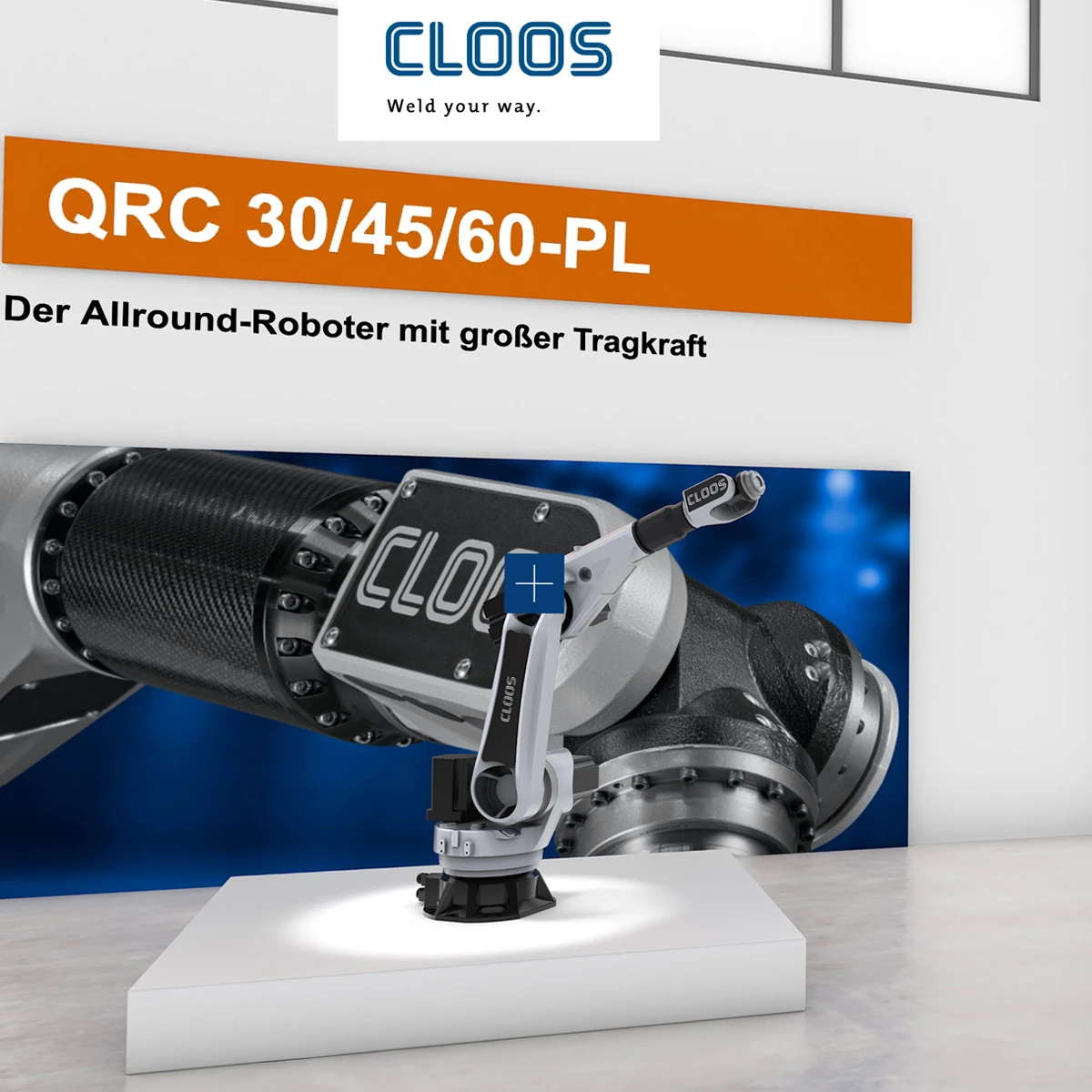 CLOOS Schweißroboter und -geräte im Showroom.